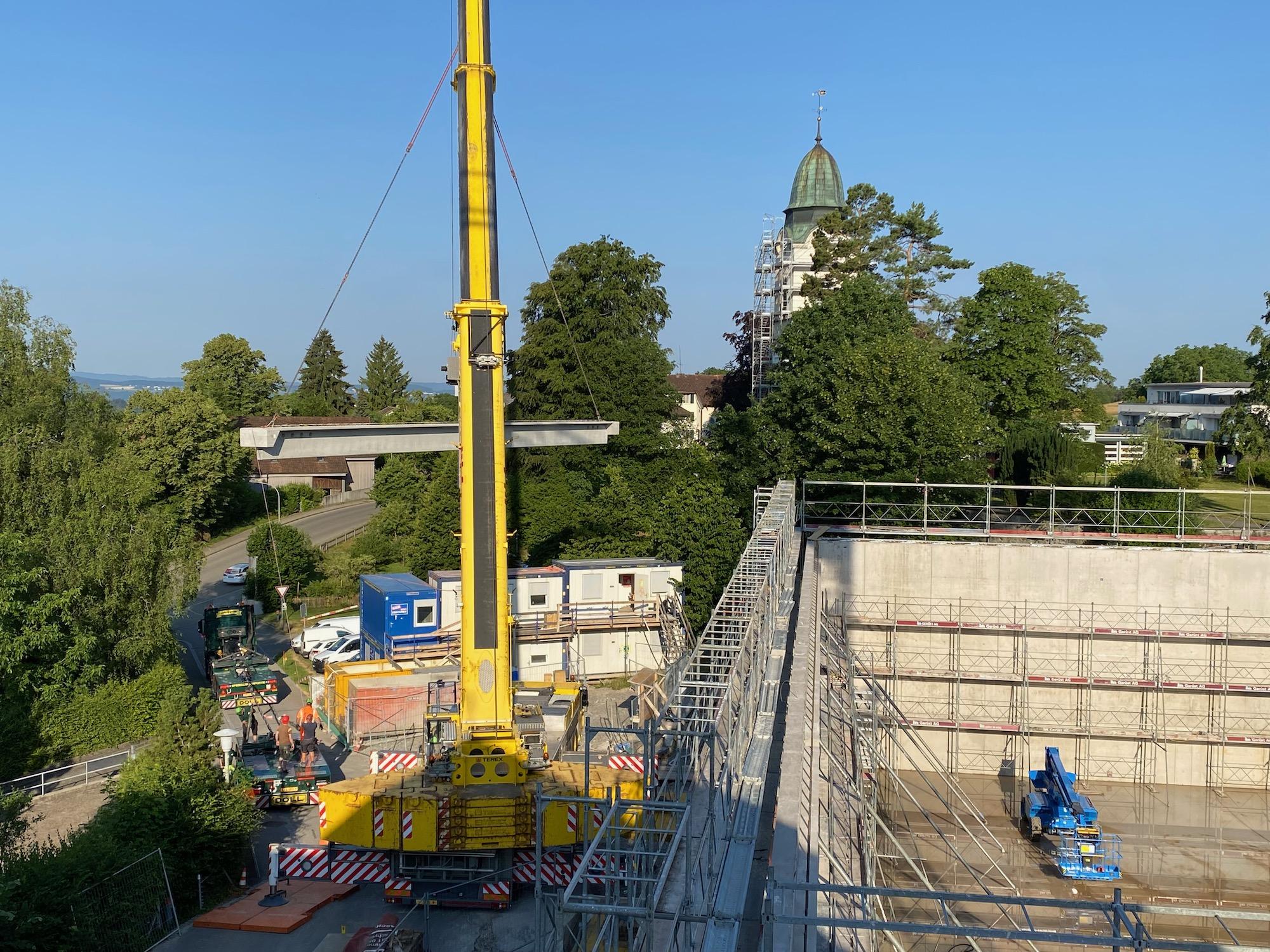 Montage der Dachträger, 26. 6. 23