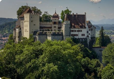 Blick auf Schloss, Vogelperspektive