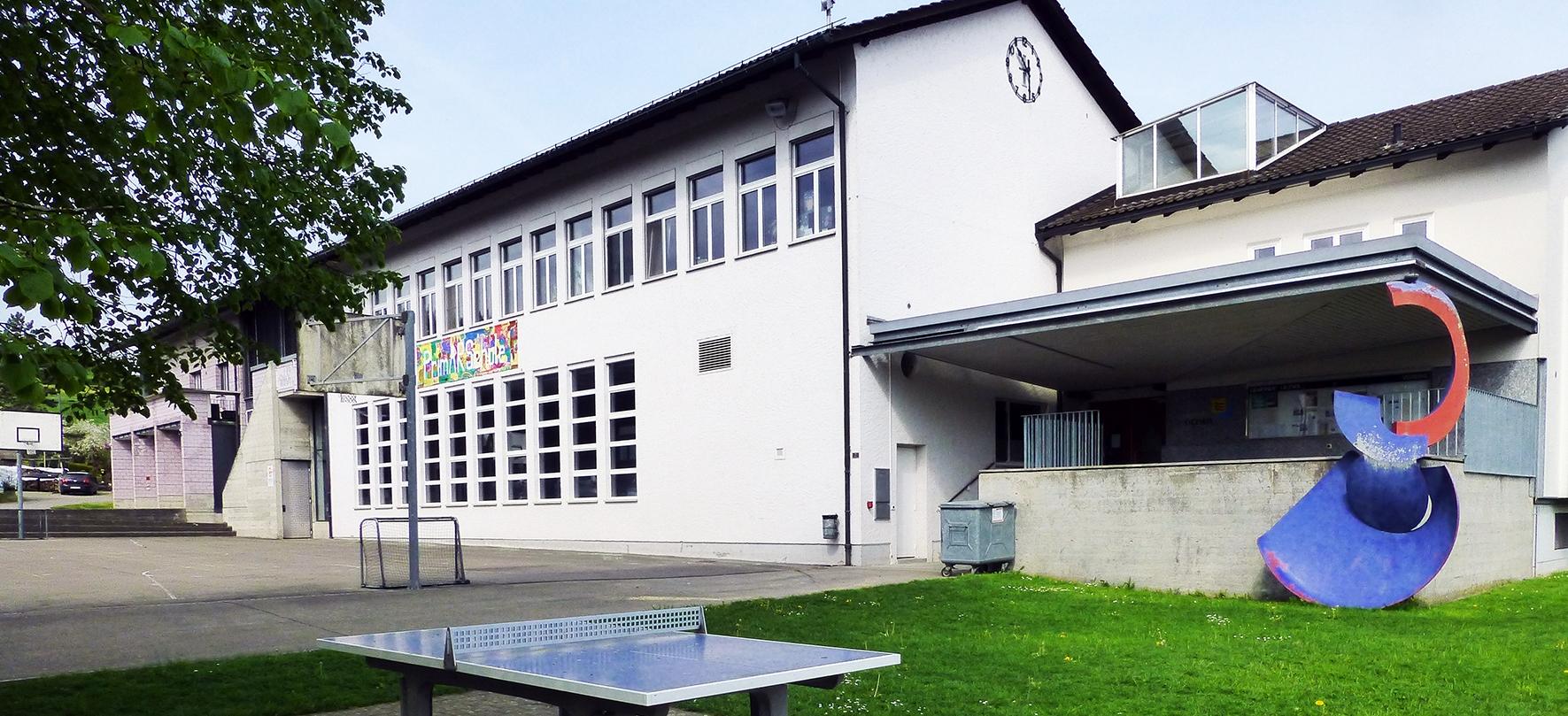 Ansicht Schulhaus Uezwil