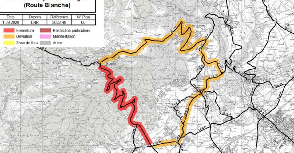 route blanche fermée