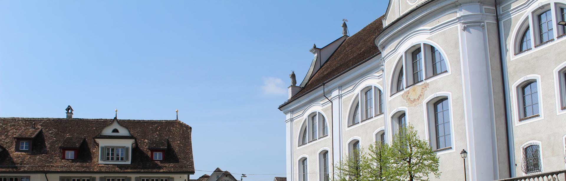 Hauptplatz mit Verkehr