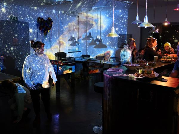 Universum im Space