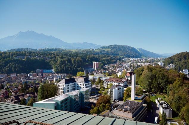 Blick vom Spitalzentrum auf den westlichen Teil des Luzerner Kantonsspitals