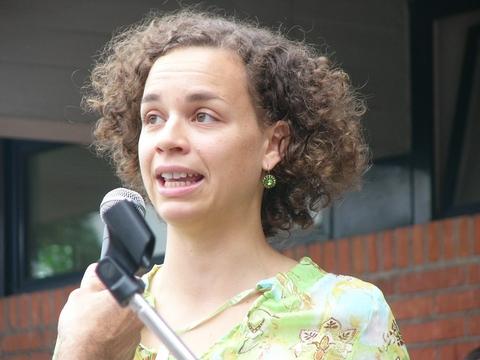 Anita Leuzinger bedankt sich bei den Oberengstringern für den Empfang