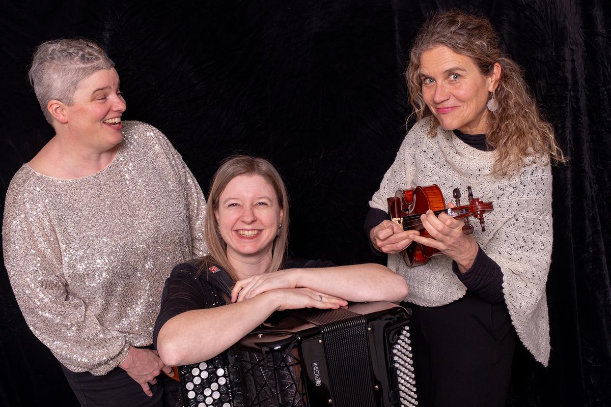 Weihnachten im SJO: Trio Les Canaches