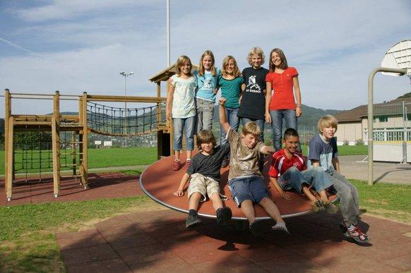 Kinderspielplatz Bündten - Balancierteller