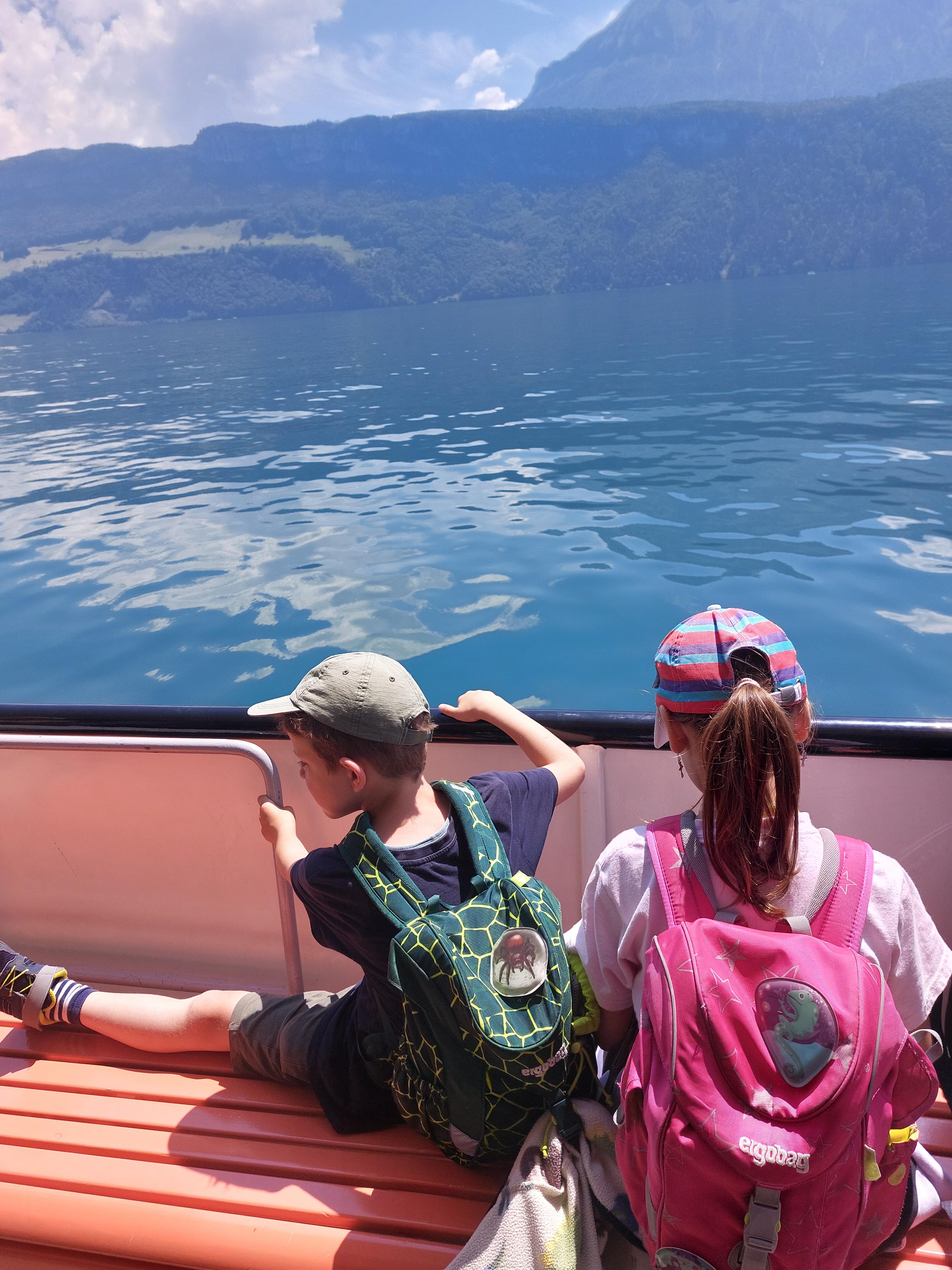 Schifffahrt auf dem Dampfschiff Uri