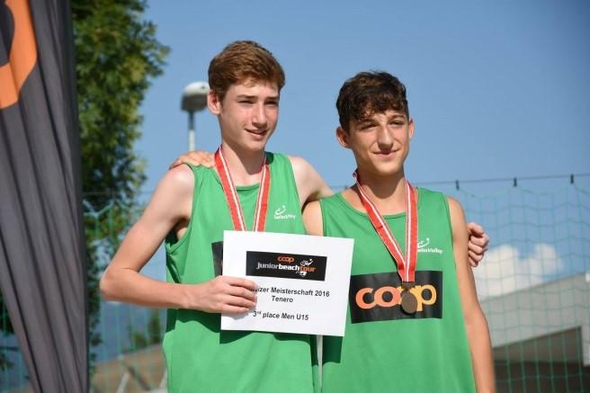 <B>Marc Haller</B> gewinnt an den Beach Volleyball Schweizermeisterschaften in Tenero mit seinem Partner die 
Bronze Medaille!
