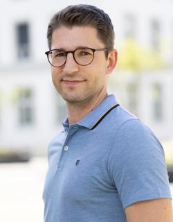 Simon Käch