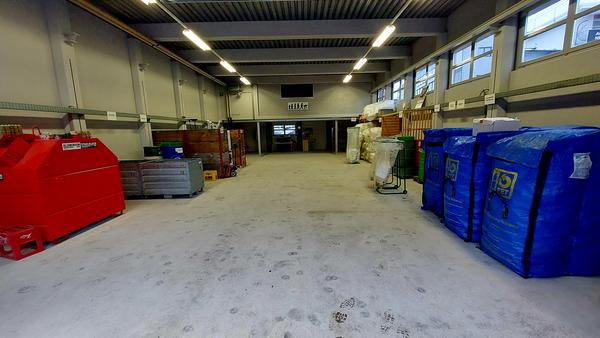 Innenansicht Wertstoffsammelstelle Erli