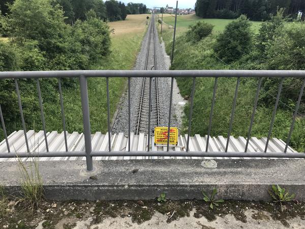 Hügelrundweg Effretikon; 9 Eisenbahnbrücke Pfruendweid