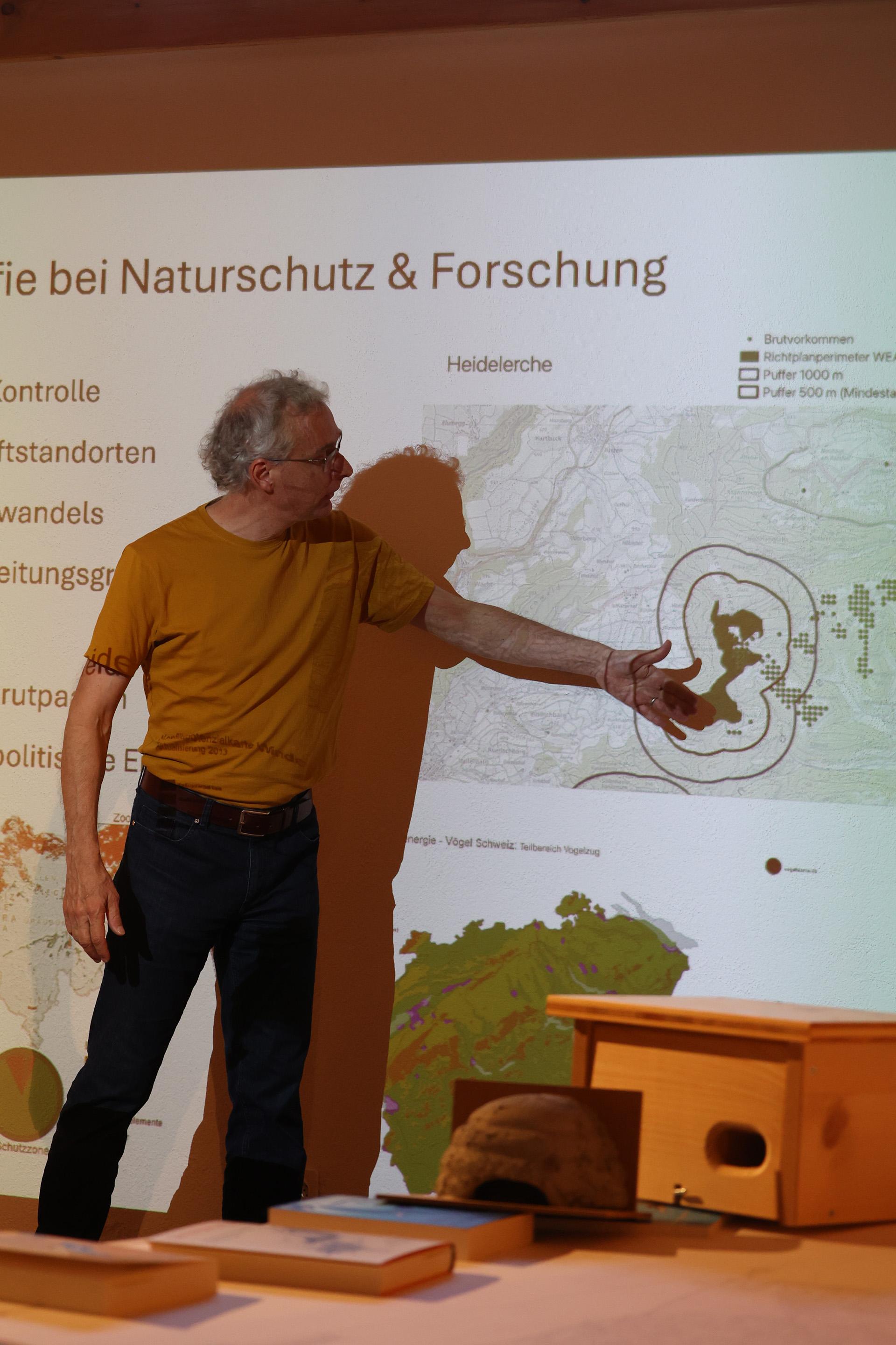 Was hat Ornithologie mit Kartografie zu tun? 
Mit Stefan Zoller, Orniplan AG
