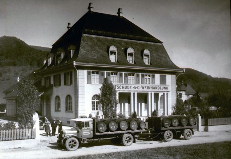 aus Sicht der Hauptstrasse
