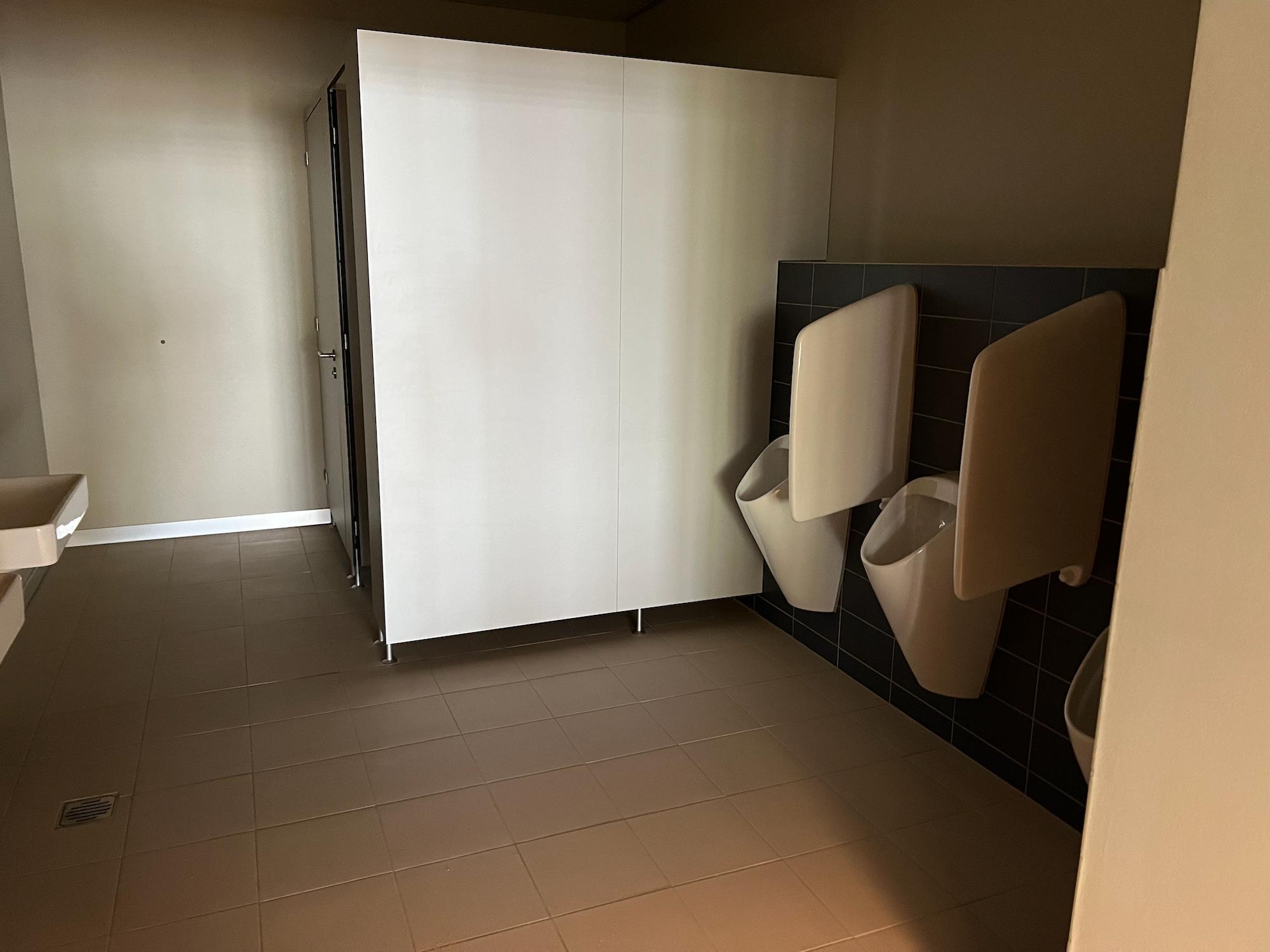Innenbereich Toiletten, 22.6.24