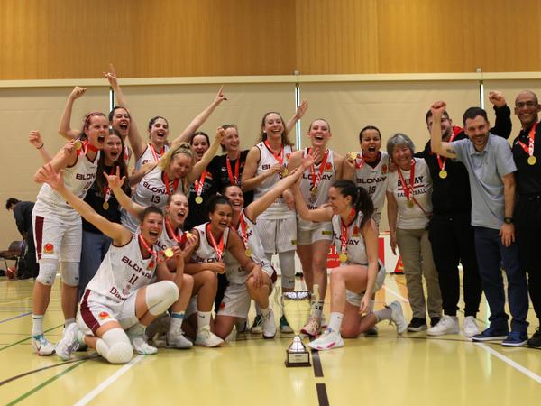 L'équipe de Blonay Basket championne de Suisse de LNBF