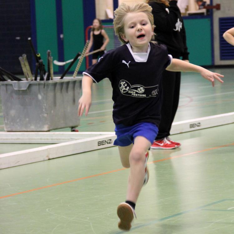 Sprint beim Brennball.