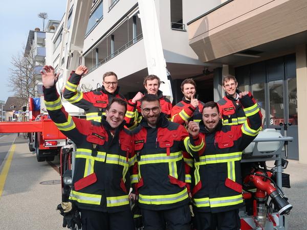 Motivierte neue Feuerwehrleute