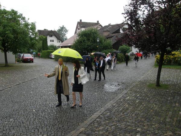 Auf dem Weg zum Festzelt.