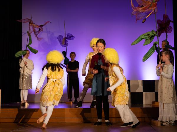 Alice auf wunderliche Reise, 28.3.2026