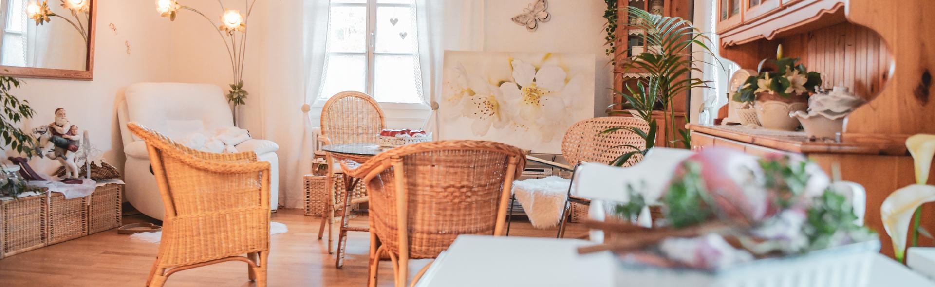 schön eingerichtete Servicewohnung im Alterszentrum Steig, Haus Villa 