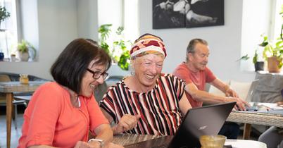 DIGITAL VITAL - Erste Hilfe für Seniorinnen und Senioren im digitalen Alltag