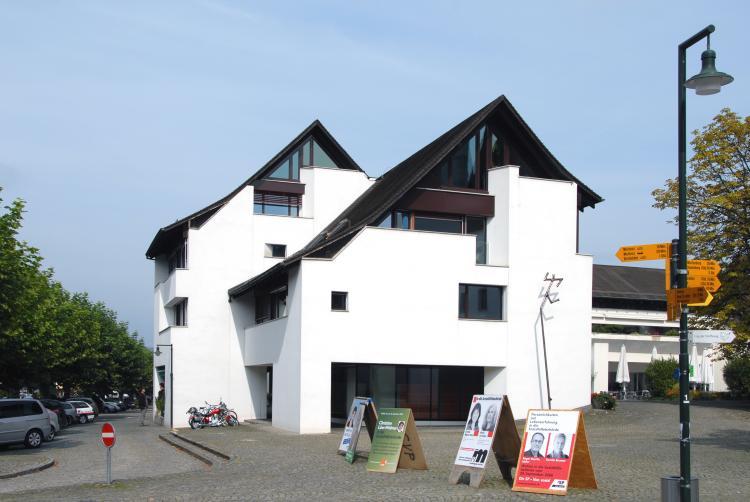 Hauptstrasse 2

