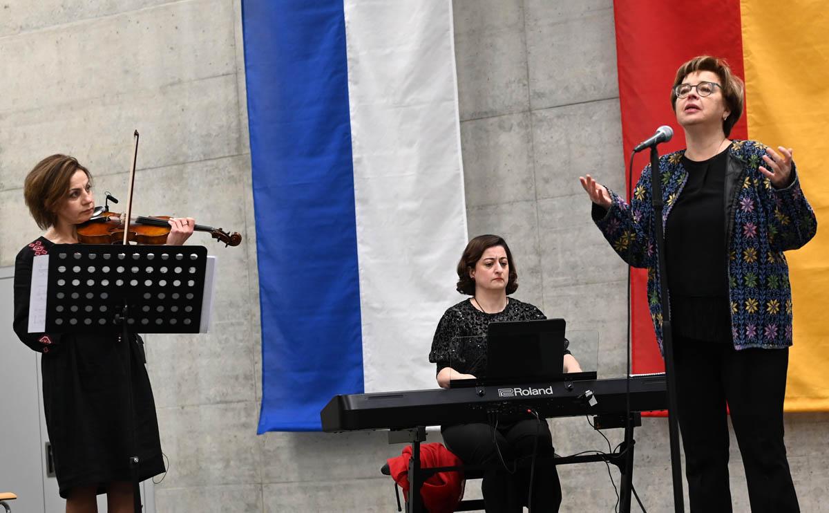 Elena Kholodova engagiert sich für die Kulturvermittlung aus der Ukraine.