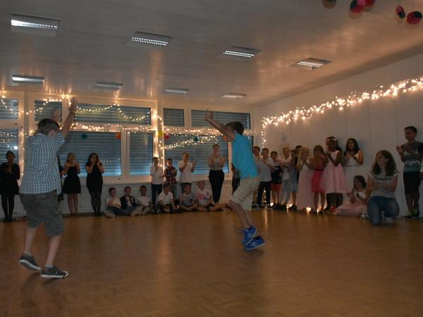 Dance Battle Royal