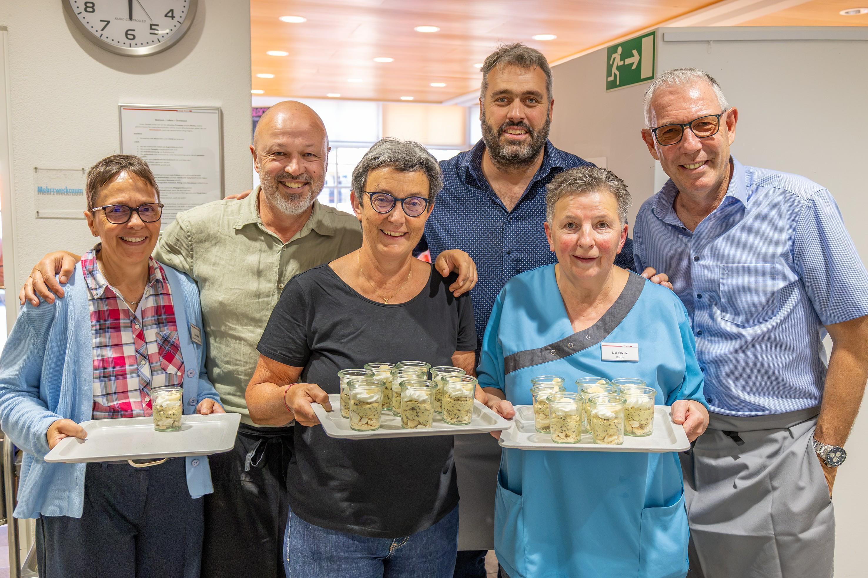 "Say cheese": Zwischendurch darf auch einmal Zeit für ein Teamfoto sein.
