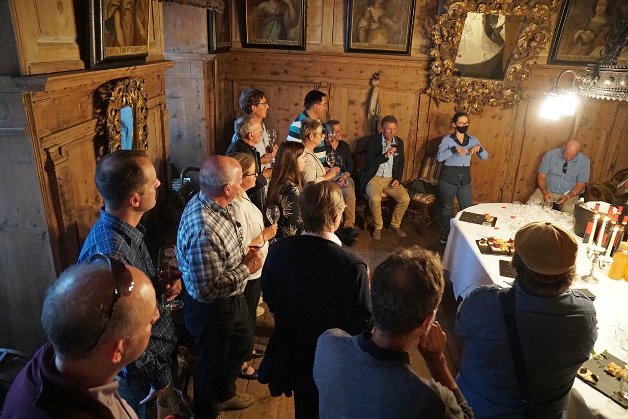 Apéro im Sybillensaal des Hotel Albrici.
