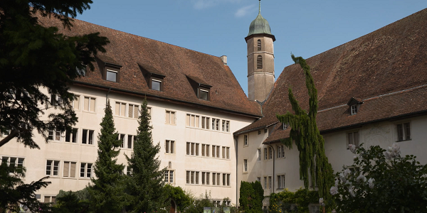 Lycée cantonal depuis le jardin botanique