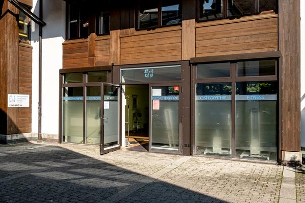 Gebäude Pysiothearpie, Osteopathie und Fitness
