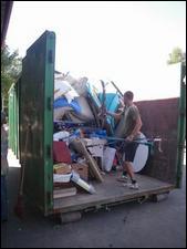 Sperrgut und Hausrat (Entrümpelungstag) - Containersammlung