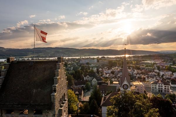 Luftbild der Stadt Uster