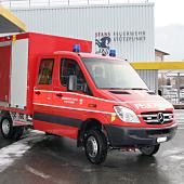 Ölwehr- und Transportfahrzeug