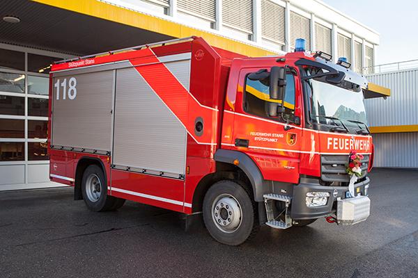 Das Modulfahrzeug Atego, welches das 35-jährige Pionierfahrzeug ersetzt, trifft in Stans ein.