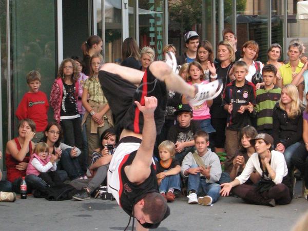 Breakdance-Show mit DIRTY HANDS