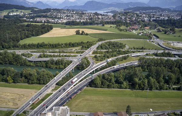 Ein Autobahnkreuz