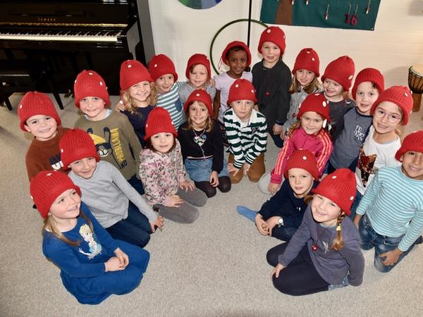 Zwerge im Kindergarten Stoss 2