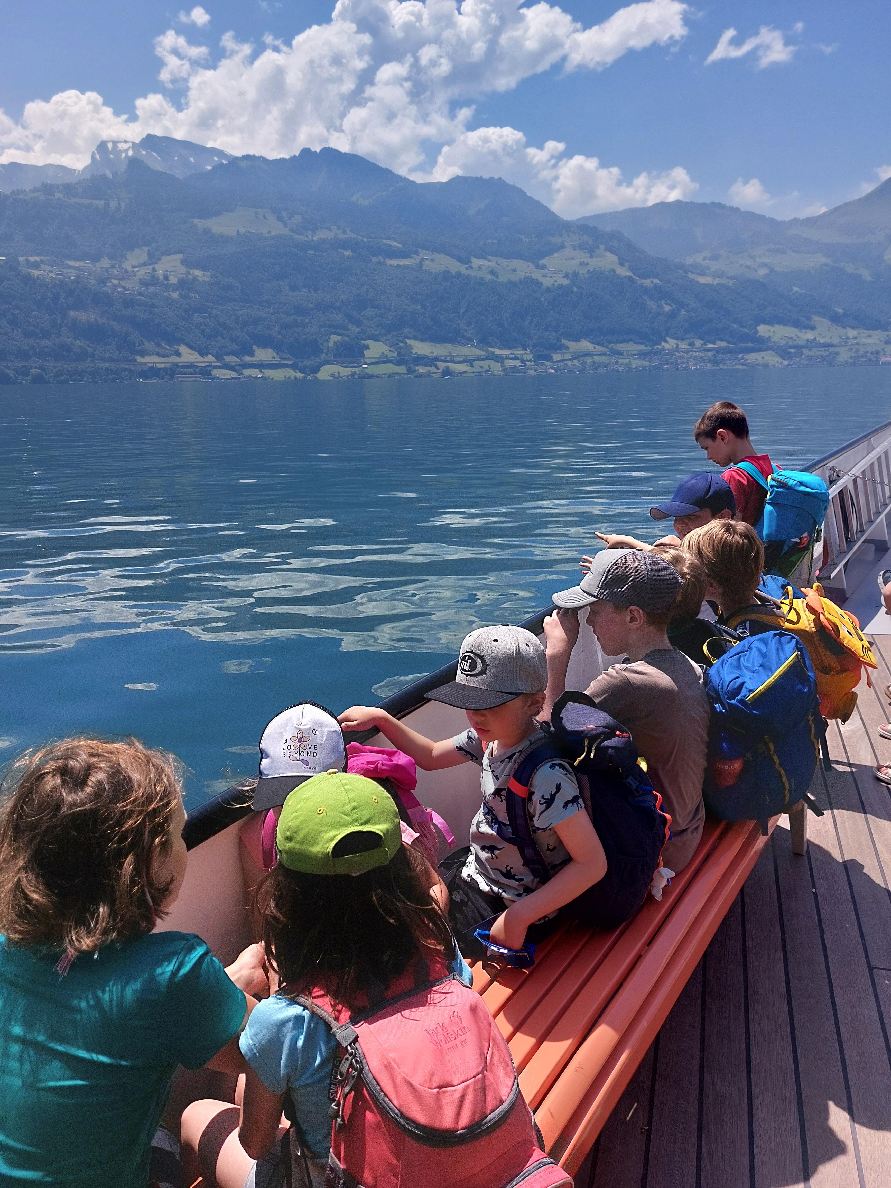 Schifffahrt auf dem Dampfschiff Uri