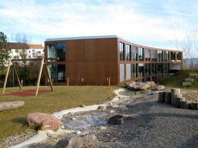 Schulhaus 3 Samstagern