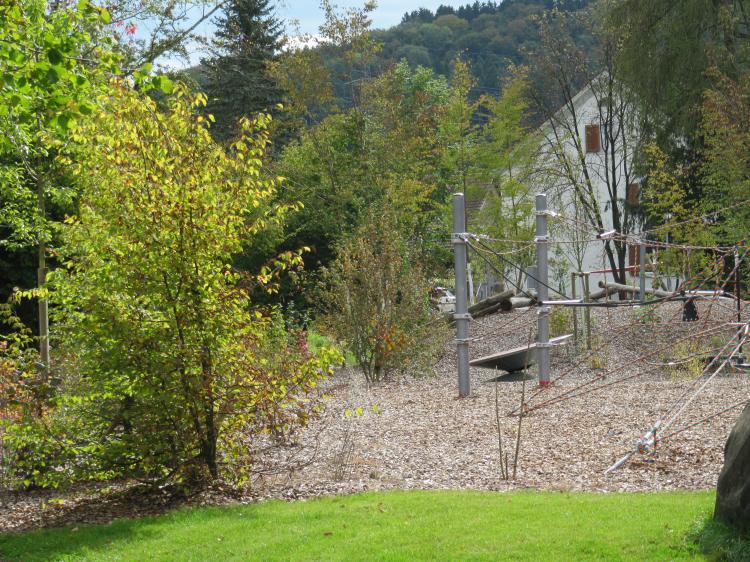 Spielplatz beim Schulhaus