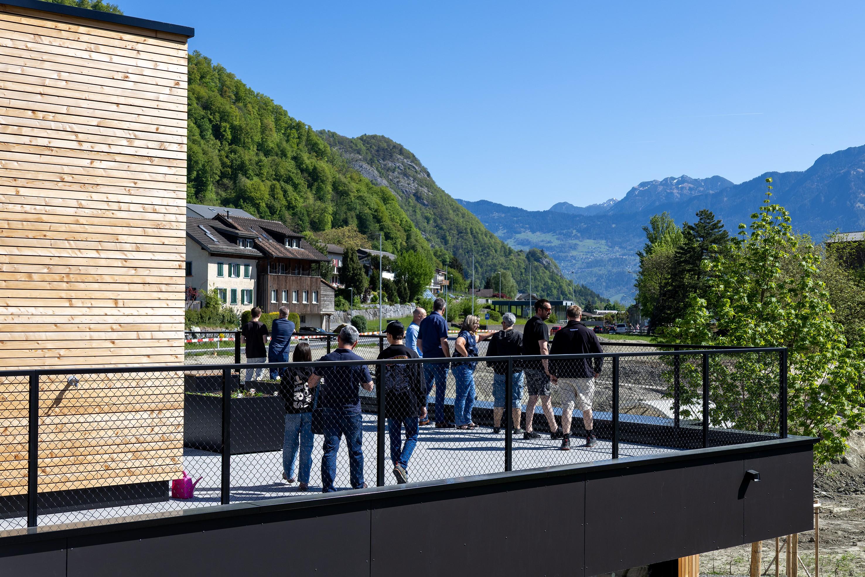 Grosszügige Terrasse: Auch das Panorama ist einmalig.
