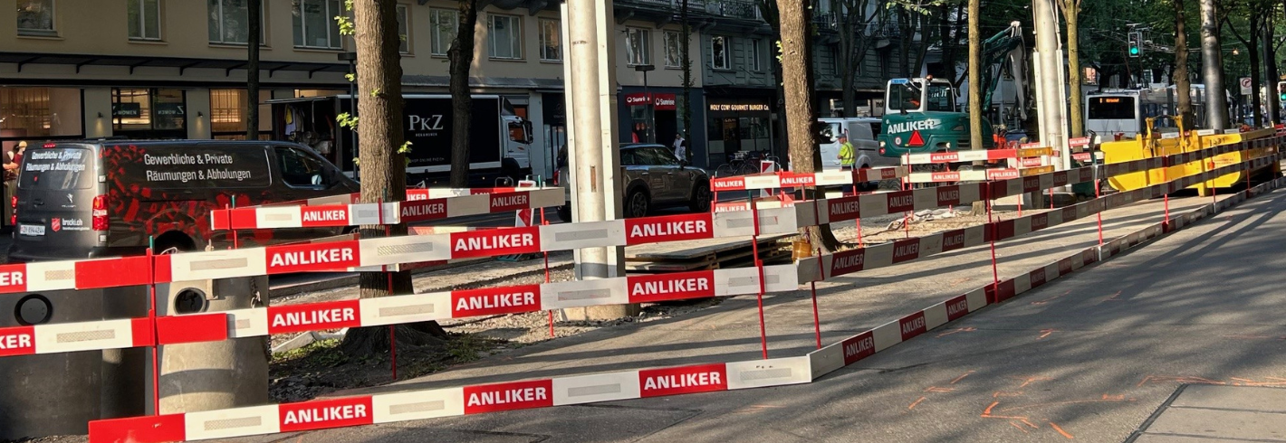 Zusätzliche Bushaltekanten auf Bahnhofplatz und an Pilatusstrasse: Nachtarbeiten auf der Pilatusstrasse 