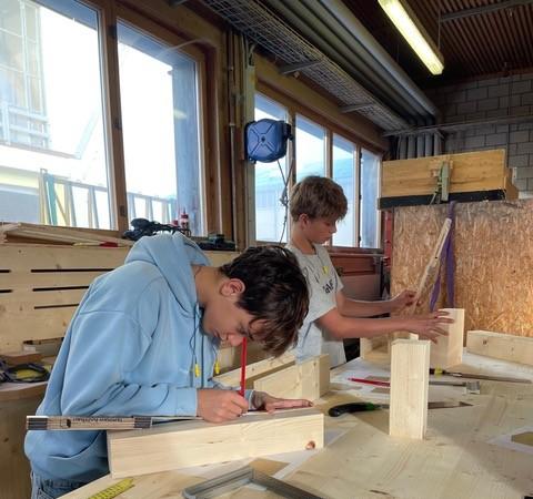 Jugendliche am Gewerbe-OL
