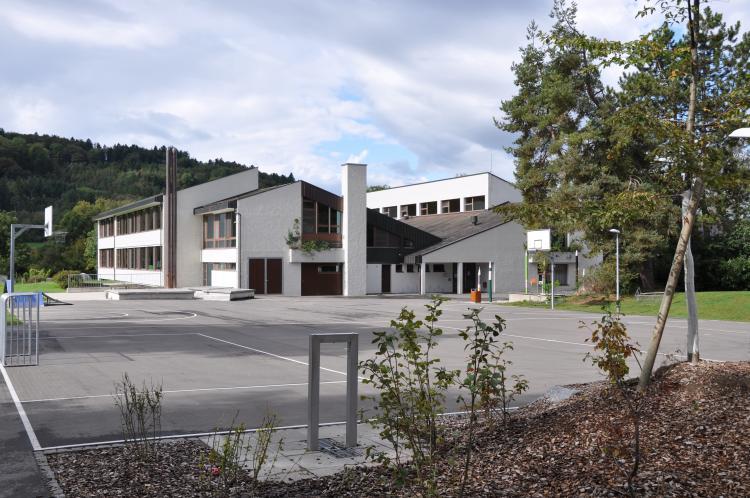 Schulhausplatz