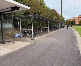 Velounterstand Bahnhof Wiesendangen