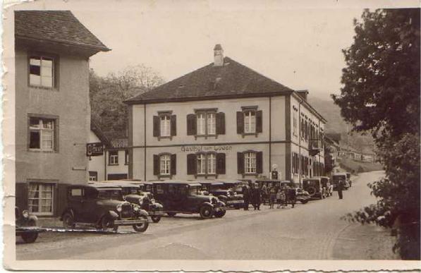Bahn frei für den motorisierten Verkehr I (1930).
