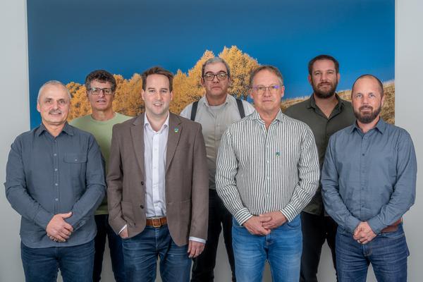 Gemeinderat Gampel-Bratsch: v.l. Hubert Steiner, Peter Passeraub, Pascal Martig, Stefan Martig, Benno Hildbrand, Beno Kippel, Carlo Steiner