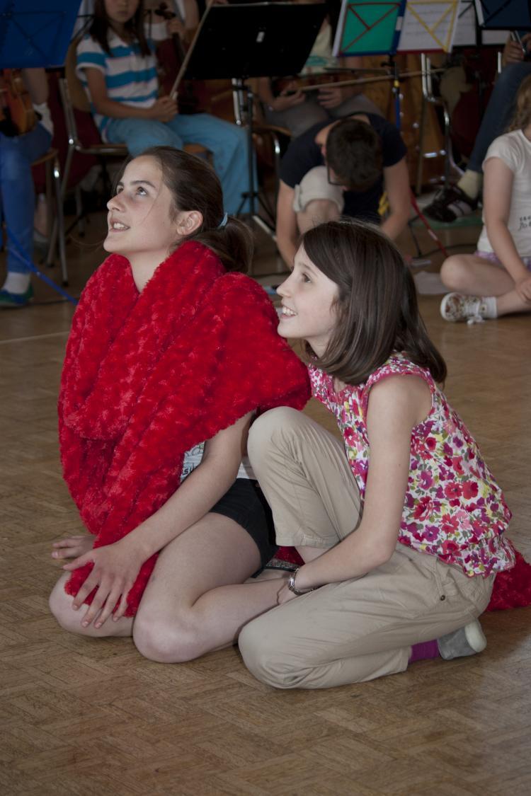 Prinz (Ita Müller) und Schlange (Michaela Kissling)